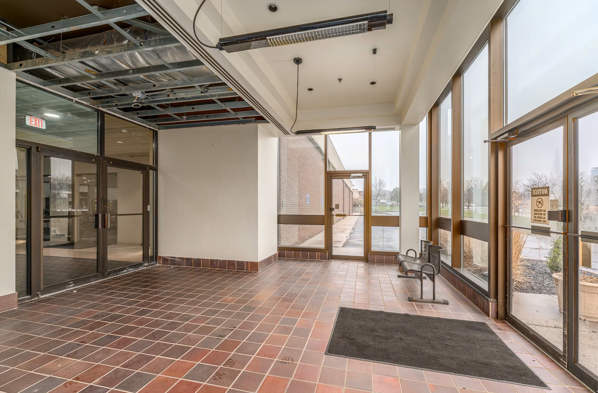 23533 Mercantile Rd Suite 104